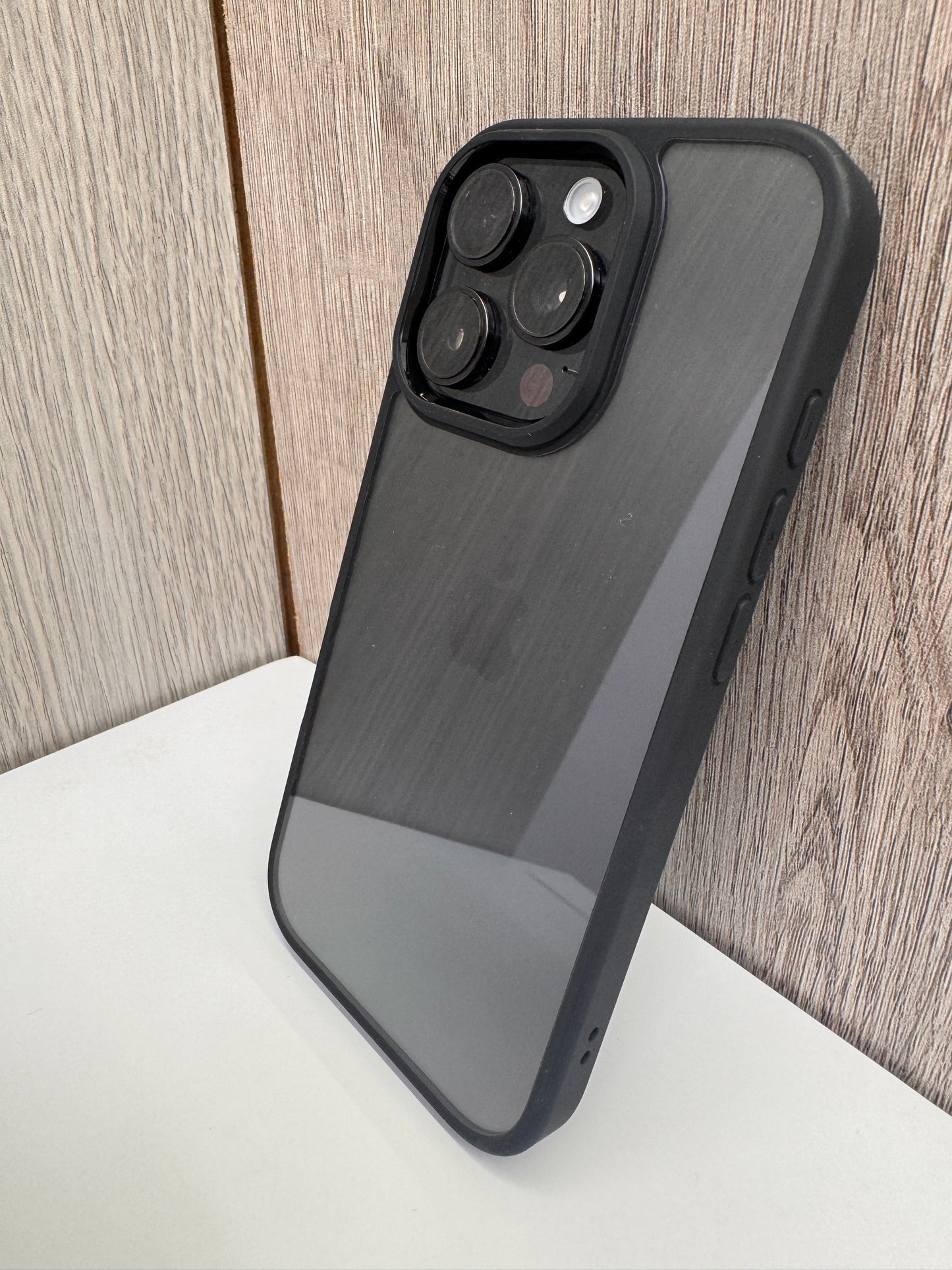 Magic Mask Case iPhone 16 Pro