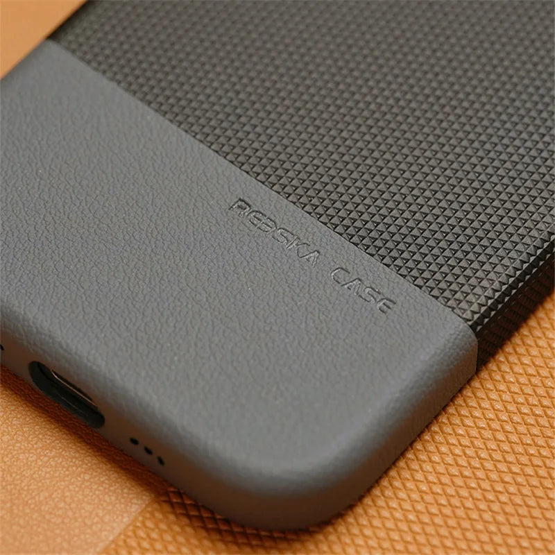 FaceDesign MagSafe Leather Case for iPhone 16 Pro Max